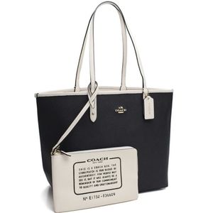 NWT COACH REVERSIBLE CITY SIGNATURE TOTE